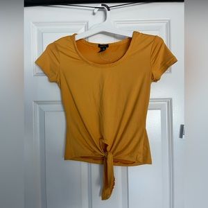 Yellow Rue 21 Top
